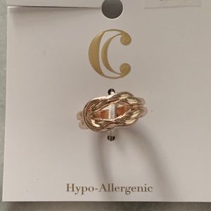 Gold knot ring